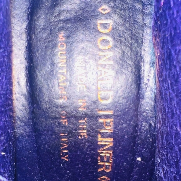 Donald Pliner - Picture 3 of 4